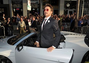 Iron Man conduce un Audi R8 Spyder en la segunda parte de la saga