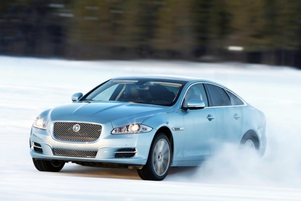 Jaguar XF y XJ dispondrán de tracción total