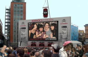 «KaraoC3 Citroën», el coro urbano más grande de España