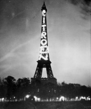 La nueva iluminación de la Torre Eiffel en directo, desde el nuevo Citroën C3
