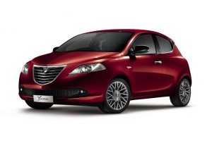 Lancia Ypsilon Black&Red, con más equipo y personalización