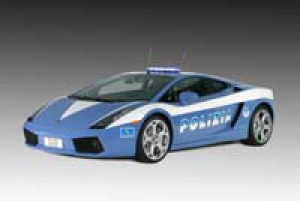 Las pinturas PPG subrayan la estética del nuevo Lamborghini Gallardo donado como coche patrulla a la policía italiana