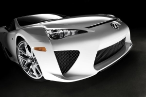 Lexus LFA: asistencia exclusiva "Flying Doctors"