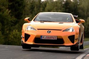 Lexus LFA: nuevo récord en Nürburgring Nordschleife