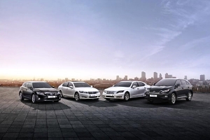 Lexus alcanza los 100.000 coches híbridos vendidos en Europa