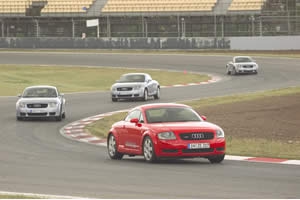 Los incondicionales del Audi TT se dan cita en Cheste