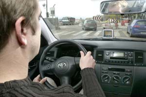 Los navegadores pueden provocar graves distracciones en el conductor