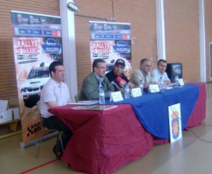 Los niños de Guijuelo acogen la presentación del Rallye 