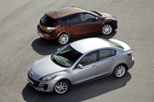 Mazda3, renovación de las dos carrocerías. Todos los datos y precios