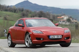 Mazda actualiza su deportivo RX-8