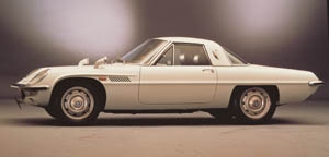 Mazda celebra el 40º Aniversario del primer vehículo con motor rotativo