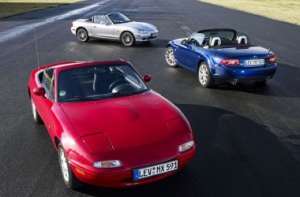 Mazda conmemora el 20º aniversario del Mazda MX-5