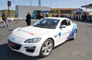 Mazda presenta en Noruega el primer RX-8 Hydrogen RE europeo