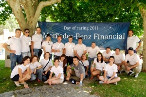 Por segundo año consecutivo empleados de la financiera de Mercedes-Benz en España apoyan proyectos sociales