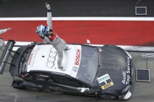 Miguel Molina eliminado por otro piloto en Adria