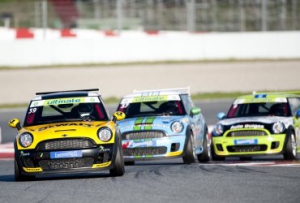 Mini Challenge: Expectación ante el estreno de temporada en Portugal