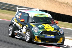 Mini Challenge: el Jarama Vintage Festival escenario de la quinta prueba