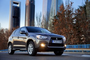 Mitsubishi ASX, mejoras interiores en la gama 2012