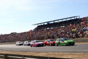 Monomarcas: La Clio Cup España en 2010 supone un importante cambio respecto a años precedentes.