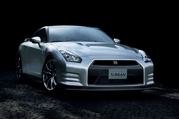 Nissan GT-R, la versión 2013 con mejoras mecánicas