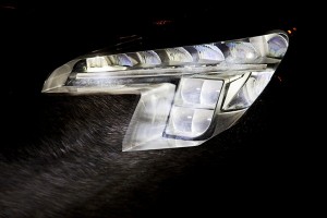Opel, nuevo sistema de iluminación inteligente LED Matrix