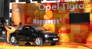 Opel Lanza el Nuevo Tigra TwinTop con la Experiencia: Happiness