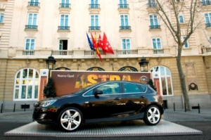 Opel recoge el Premio Coche del Año de los Lectores de Prensa Ibérica