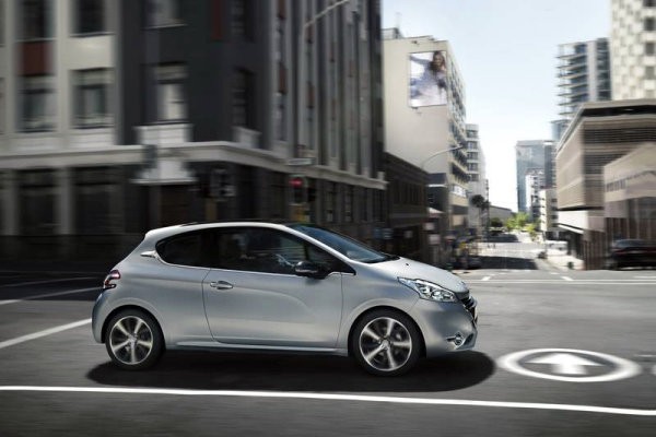 Peugeot 208, disponibles los motores tricilíndricos