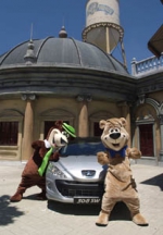 Peugeot España y Parque Warner Madrid firman un acuerdo de Patrocinio