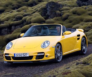 Porsche continúa por la pista rápida