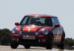 Rafa Cid y MINI amplían su ventaja en las ECOseries