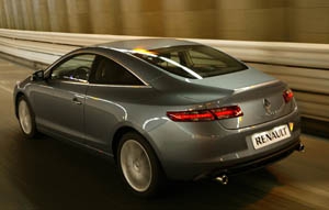 Renault anuncia los precios del Laguna Coupe