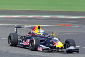 Renault Eurocup: Triunfo para Sainz Jr. en la primera carrera de Spa-Francorchamps 