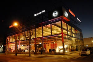Romauto inaugura un gran concesionario Nissan en Barcelona