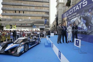 Sabadell homenajea a Marc Gené y su Peugeot 908 HDi FAP