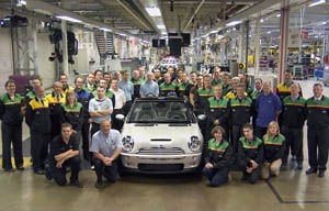 Sale de la cadena de montaje el último MINI Cabrio de la actual generación