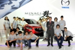 Salón de Barcelona 2011: Mazda invita a Aldeas Infantiles a su stand