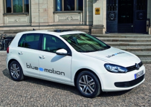 Salón de Madrid 2010: Volkswagen presenta en primicia mundial el Golf Blue-E-motion
