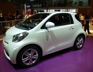 Salón del Automóvil de Madrid 2008: el futuro de Toyota se llama iQ