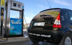 Se pone en marcha la primera estación de servicio de carretera de gas natural para coches en España 