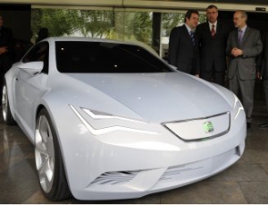 Seat acuerda la cesión de cinco León Twin Drive Ecomotive a la Generalidad de Cataluña y al Ayuntamiento de Barcelona 