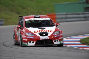 Seat León Eurocup: Dudukalo y Weber ganan las carreras y los favoritos al título reducen diferencias