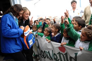 Seat y Shakira ayudan a los niños de Colombia