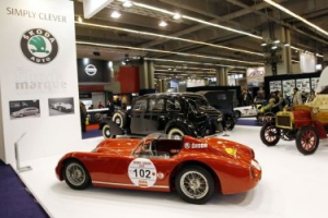 Škoda en el Rétromobile 2011 de París