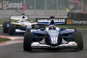 Superleague Fla: Álvaro Parente gana la caótica segunda carrera en el circuito de Beijing