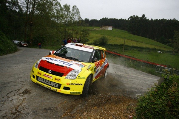 Suzuki, excelente podio de Vinyes en el Rallye de Cantabria
