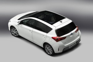 El nuevo Toyota Auris, más bajo y con mas calidad de materiales