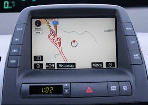 Toyota conecta la Asistencia de Frenado con el sistema de navegación