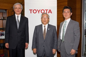 Toyota España recibe la visita del Presidente Honorífico de Toyota Motor Corporation