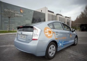 Toyota España y Gas Natural Fenosa firman un convenio de colaboración para el impulso del Coche eléctrico